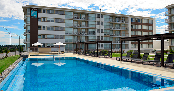 Real Colonia Hotel & Suites