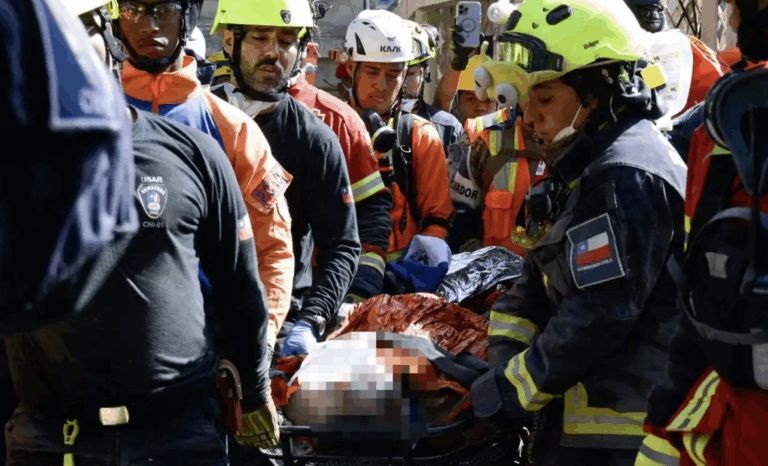 Bomberos del CBS integran misión USAR-Chile desplegada en Venezuela tras terremotos