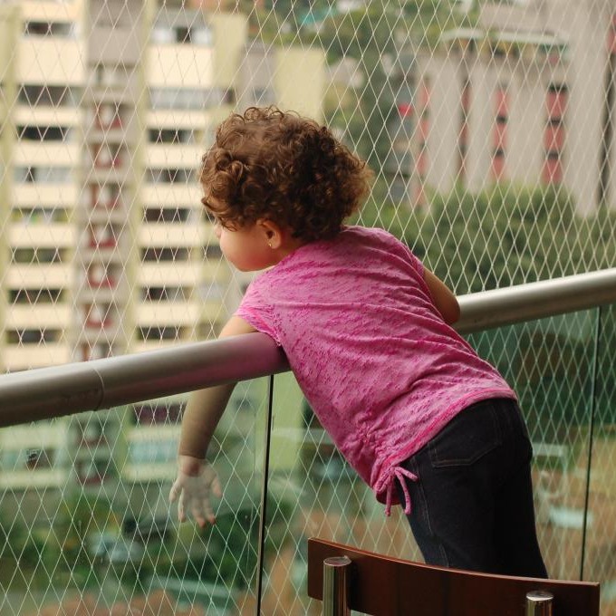 Prevenir una caída en edificios en altura comienza dentro del hogar